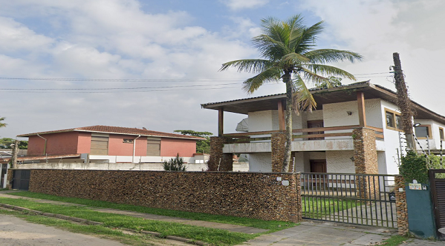 MASSA FALIDA DELTA DTVM - SOBRADO DE 390M² SOBRE TERRENO DE 912M² NA PRAIA DA ENSEADA NO GUARUJÁ/SP