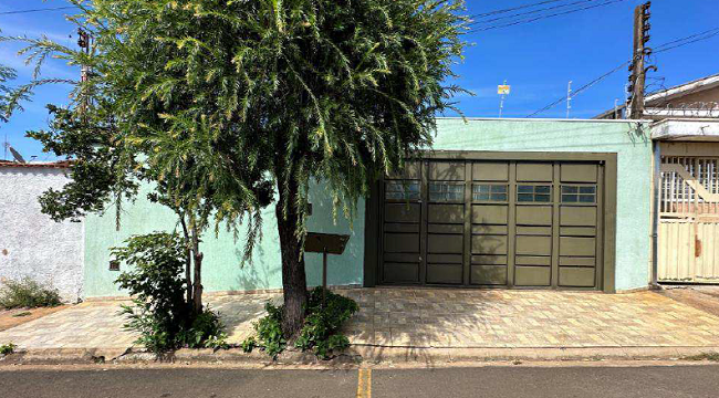 CASA COM 132,93 M² LOCALIZADA NO MUNICÍPIO DE FRANCA/SP