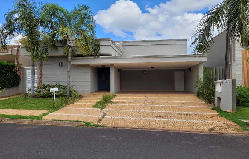 CASA SOBRE TERRENO COM 390 M² NO COND. DAMHA III EM SÃO JOSÉ DO RIO PRETO/SP